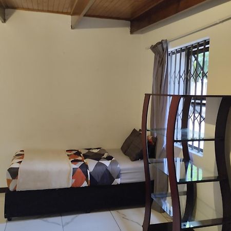 Inspire Living Hotel Benoni Buitenkant foto